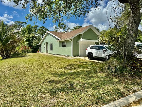 3rd image of 1408 SE Rivergreen Circle