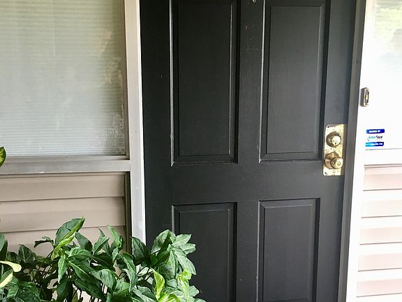 Front door to sunporch