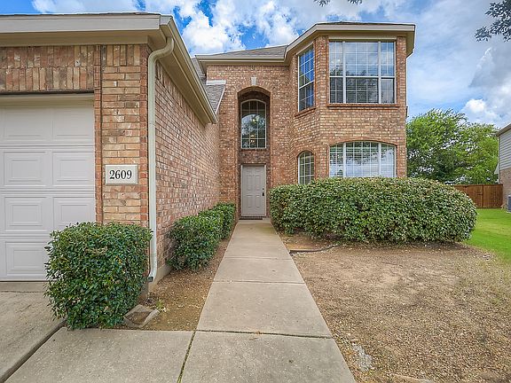 2nd image of 2609 Monroe Dr
