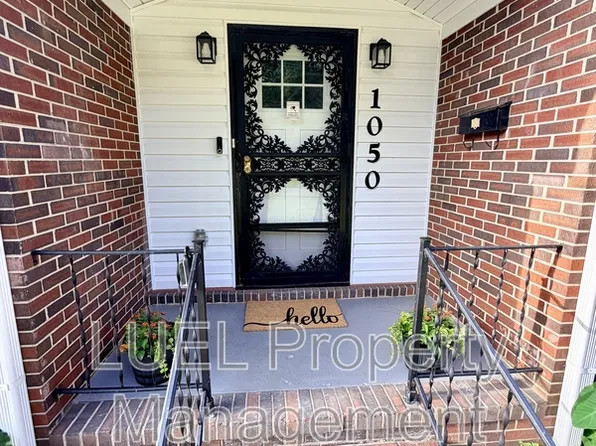1050 Bedford Ave, Columbus, GA 31907