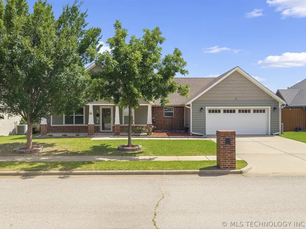 1812 Kendall Dr, Ardmore, OK 73401