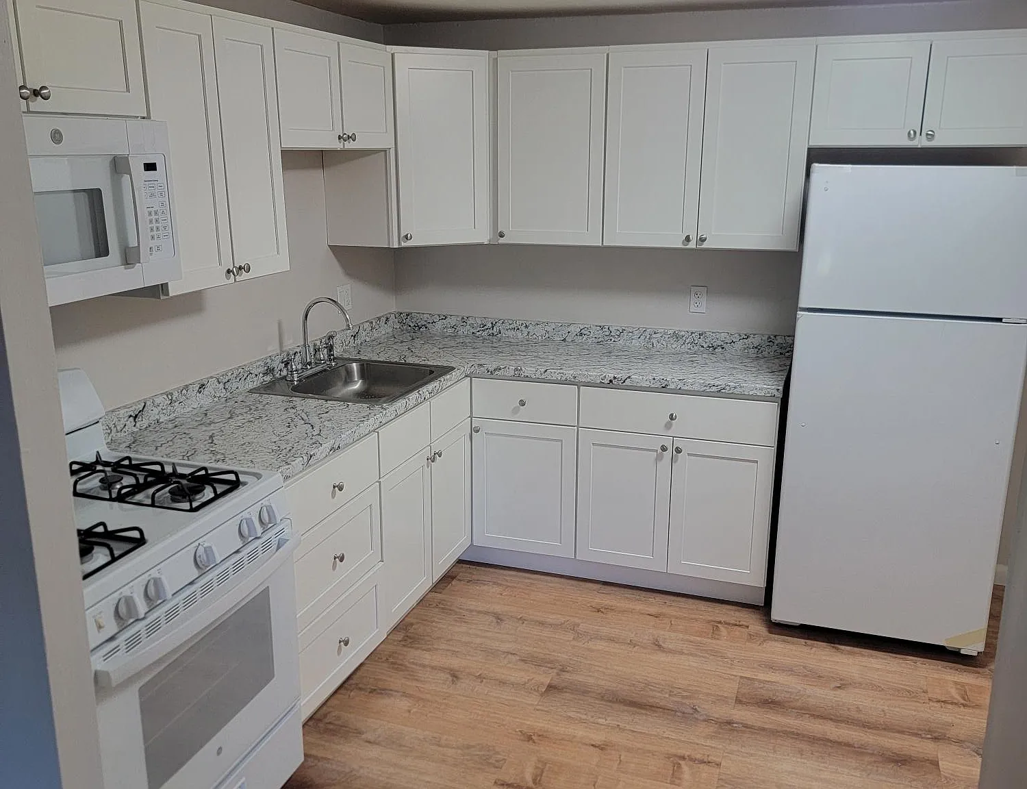 Pelham Street Apartments — Photo 3