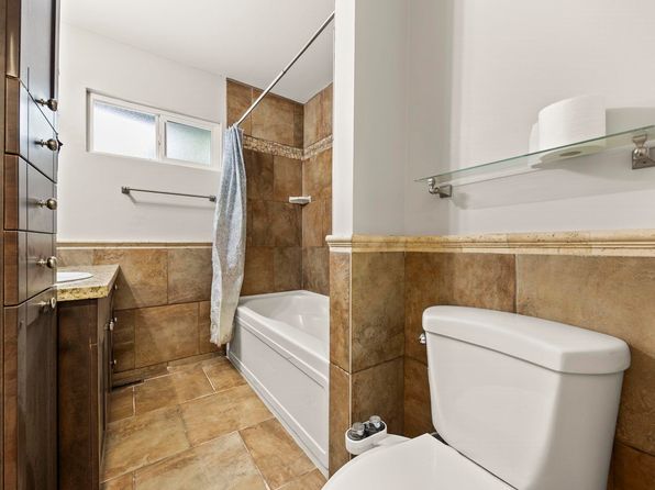 3 bedroom rental in Surrey — photo 12