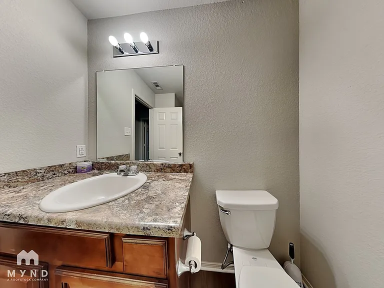 940 Pinehurst Loop — Photo 14