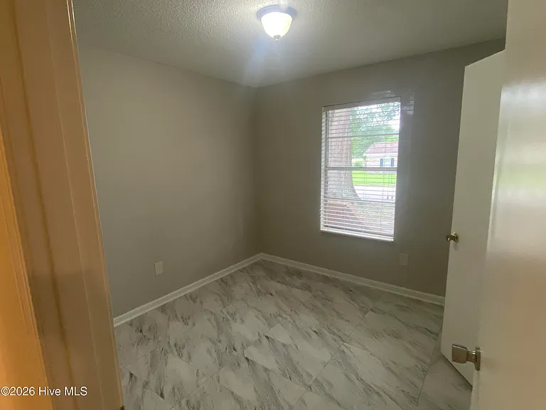2815 Nighthawk Dr — Photo 3