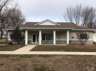121 5th Ave NW, Clarion, IA 50525