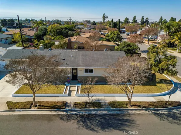 16631 Lucia Ln, Huntington Beach, CA 92647