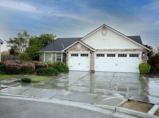 2508 N Kayenta Court, Visalia, CA