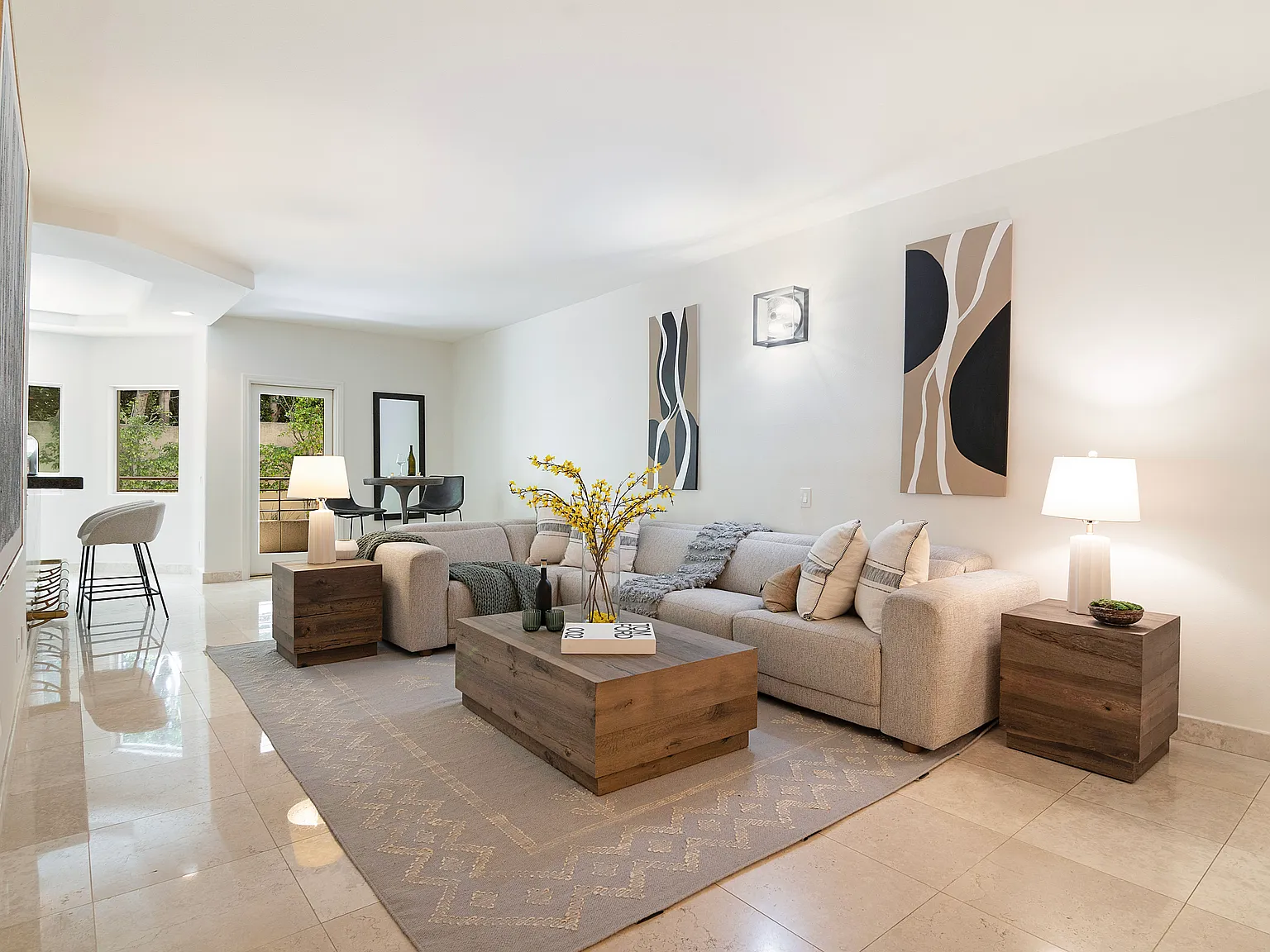 3 bed, 2110 sqft, $5,300 — Photo 1