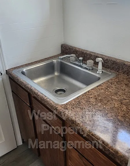 237 Elm St #3 — Photo 9