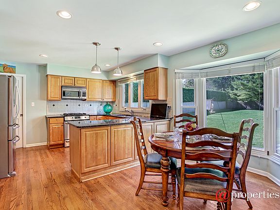 Kitchen / Breakfast Room