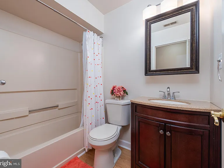 8360 Montgomery Run Rd NW #D — Photo 15