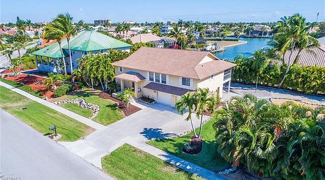 1st image of 305 Copperfield Ct
