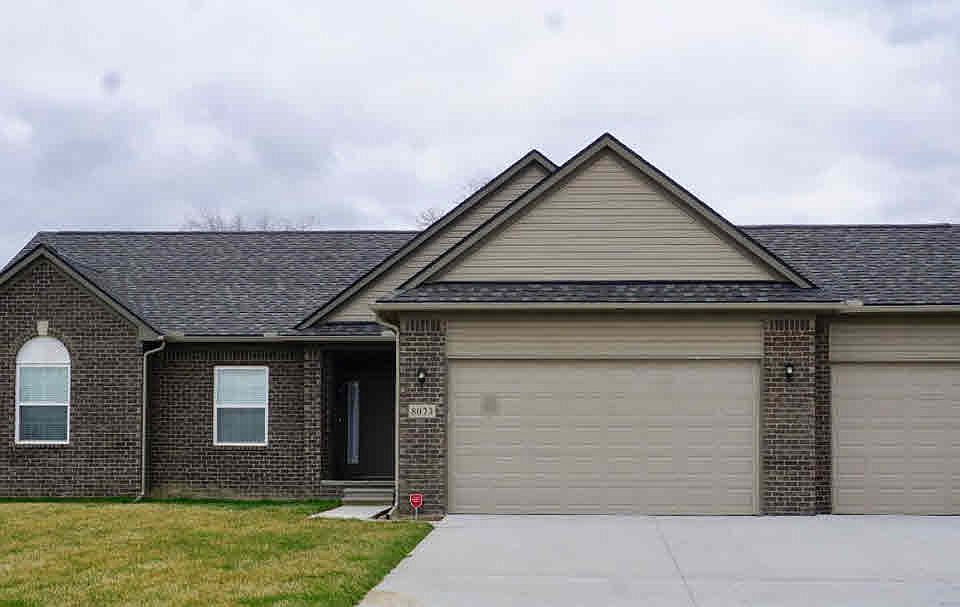 1st image of 8308 Peninsula Cir