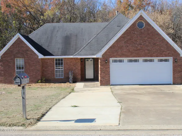 5859 Ingleside Dr, Horn Lake, MS 38637