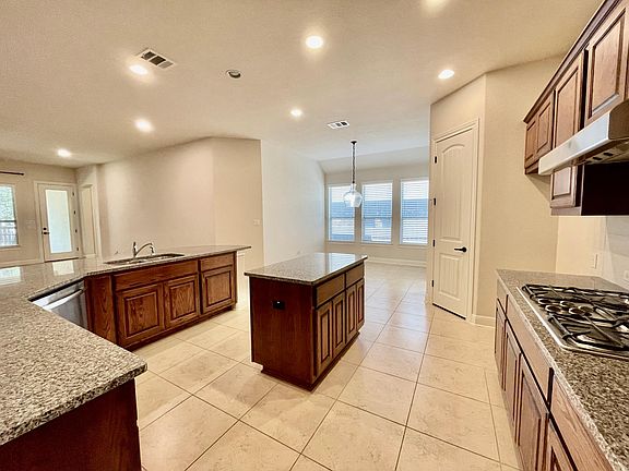 5th image of 2633 Shumard Bluff Dr