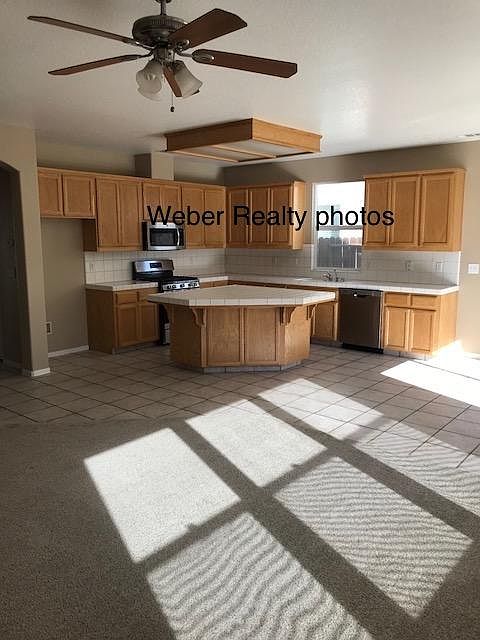 2nd image of 1274 Syracuse Ln