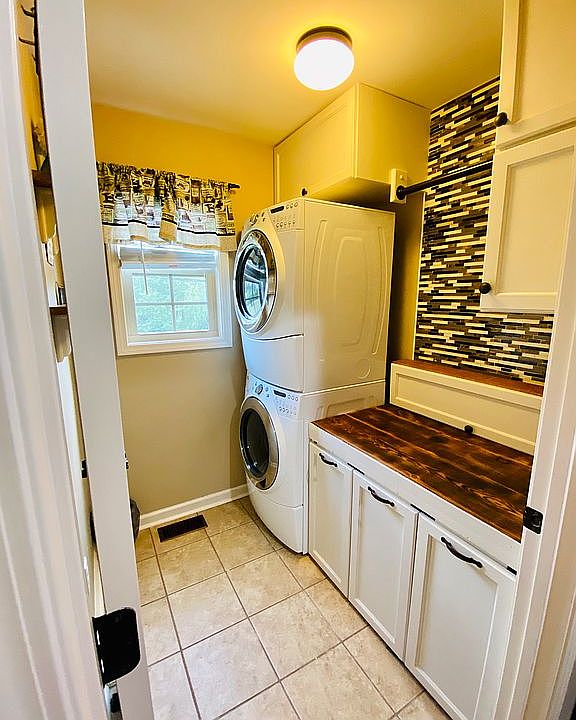 1st image of 229 Tazwell Dr