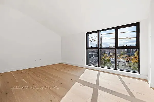 Sold by BLU Real Estate | media 14