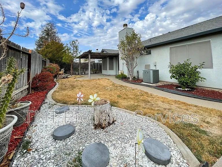 8166 Morgan Hill Way — Photo 30