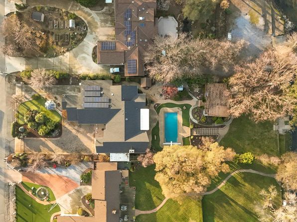 19018 River Crest Dr, Anderson, CA 96007