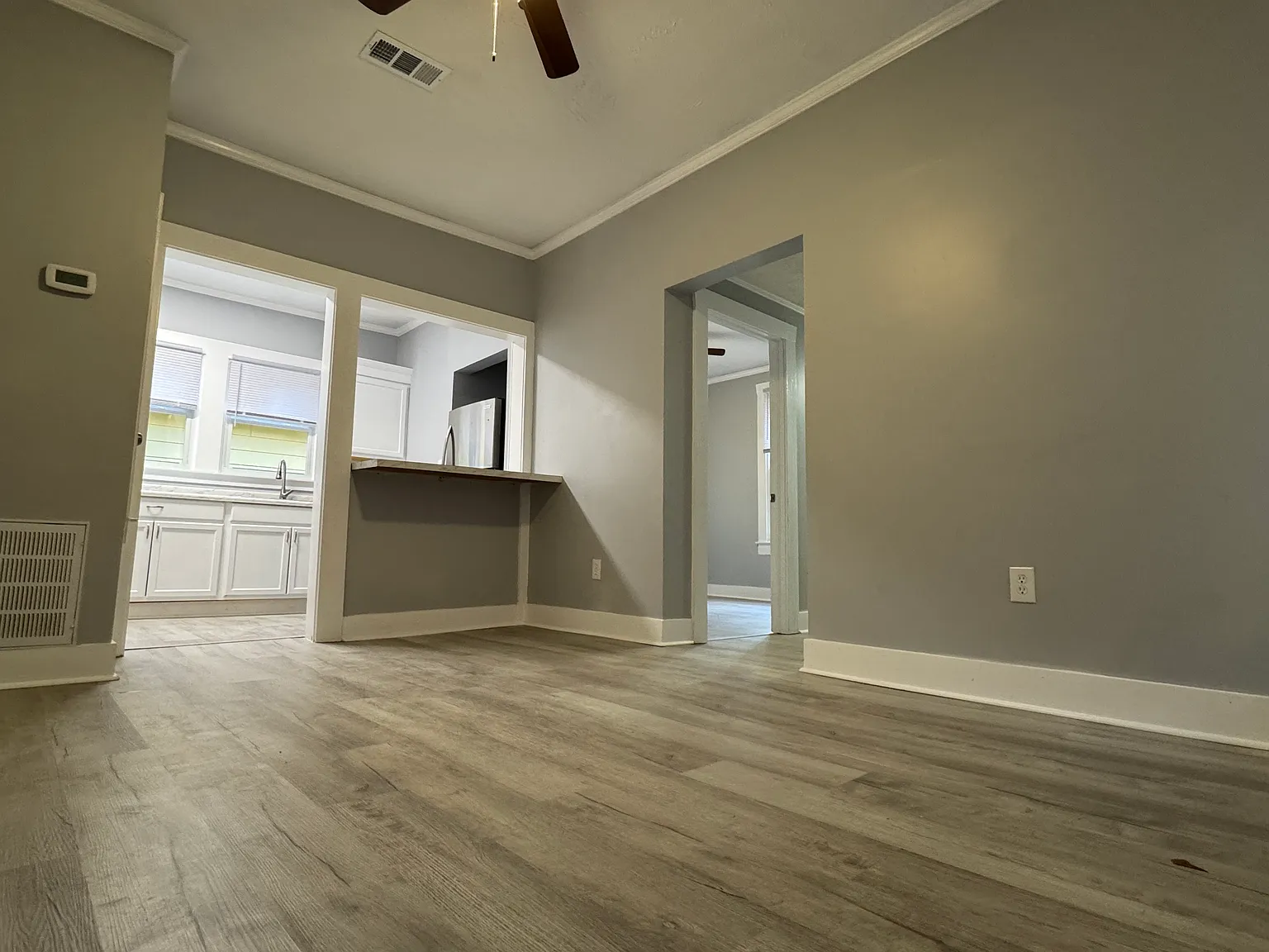 327 Livingston St — Photo 4
