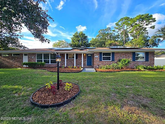 4th image of 8339 LAWFIN Street S