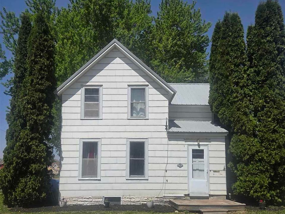 1st image of 391 W Franklin St