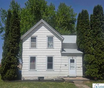 391 W Franklin St, Wells, MN, 56097