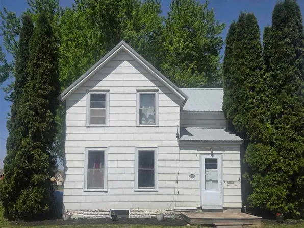 391 W Franklin St, Wells, MN 56097