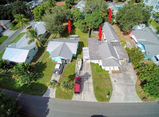 652 SW Pine Ave, Stuart, FL 34994