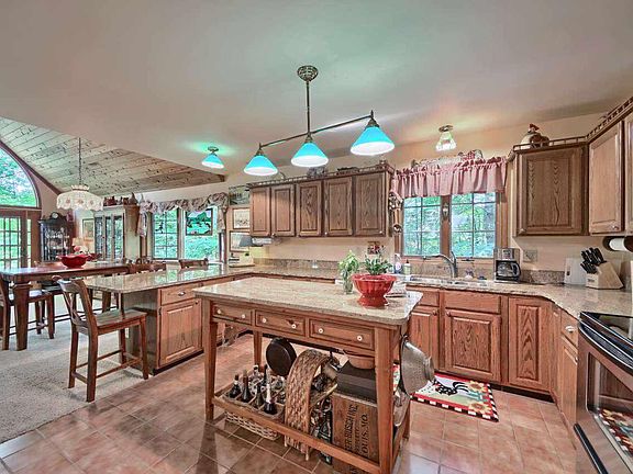 5th image of 10437 SW Torch Lake Dr