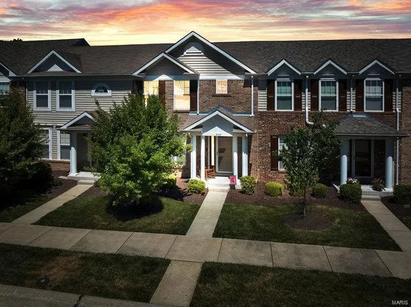 3105 Flatboat Sta, Saint Charles, MO 63301
