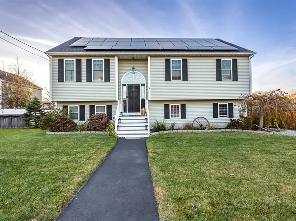 77 Bart St, Fall River, MA 02721