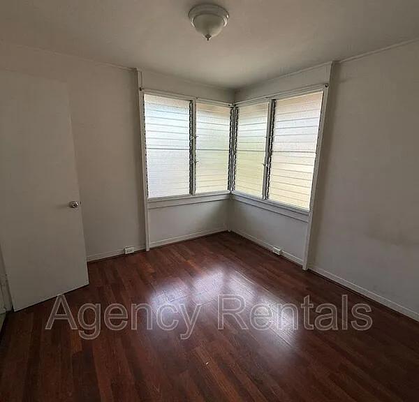 1141 Rycroft St #A — Photo 5