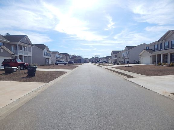 4th image of 185 Whitetail Cir