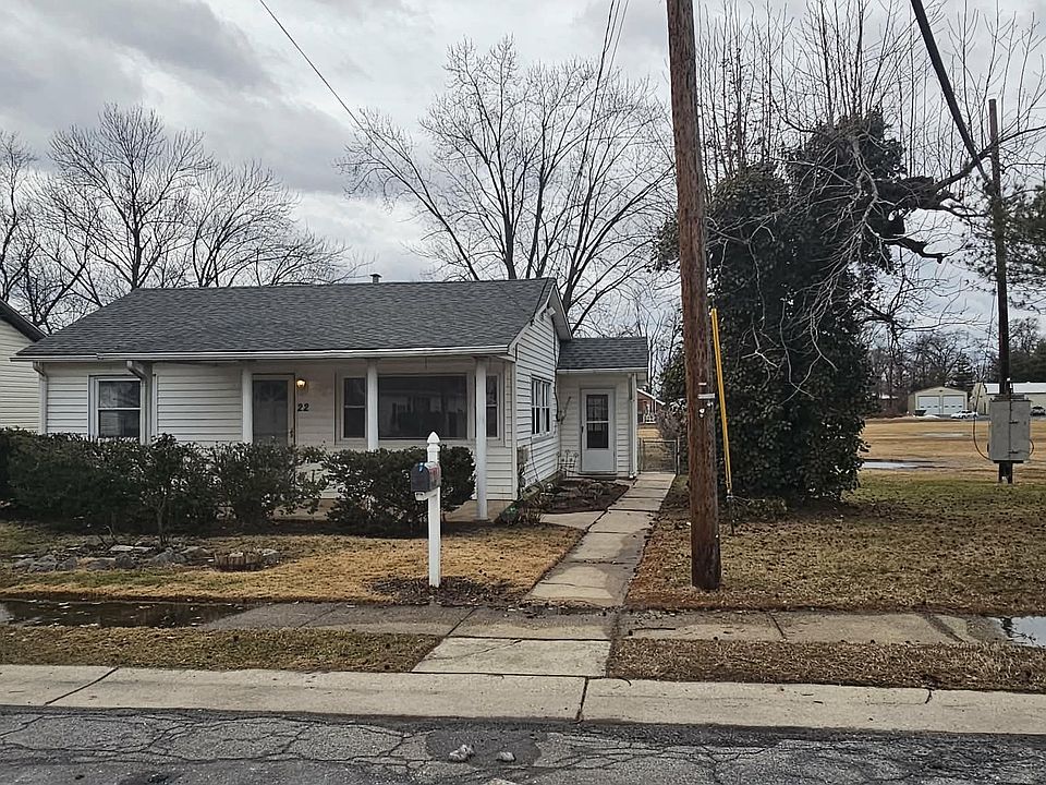 1st image of 22 Dogwood Dr