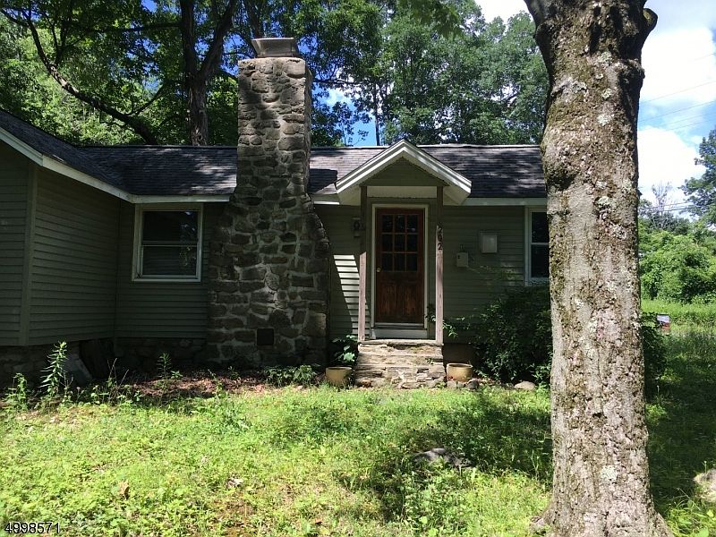 128 Breakneck Rd, Highland Lakes, NJ 07422 Zillow