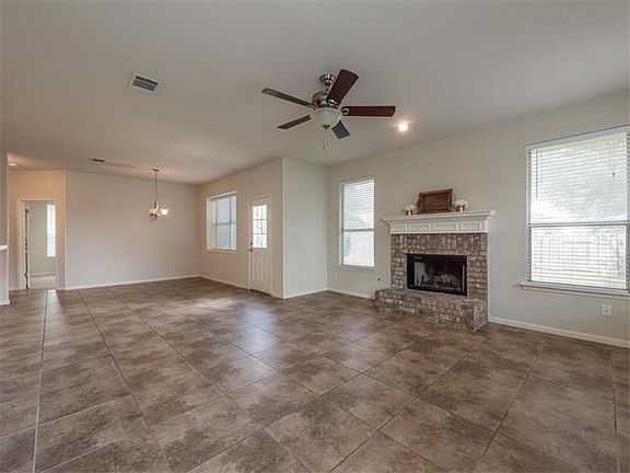 4th image of 408 Thunderbay Dr