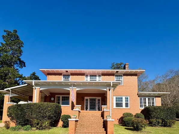 1846 Edgehill Dr, Bessemer, AL 35023