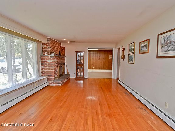 2nd image of 301 Norton Rd