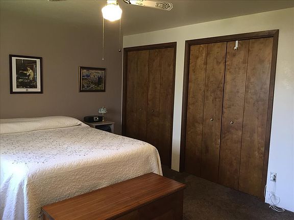 4th image of 2404 Linda Ln