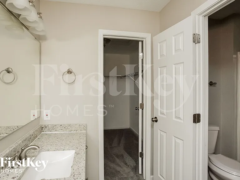 3335 Carly Ln — Photo 13
