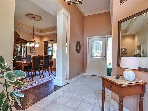 4th image of 3424 Woodlands Cir