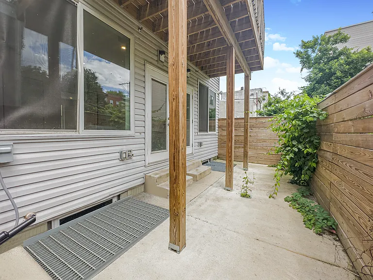 2156 N Darien St #A8 — Photo 28