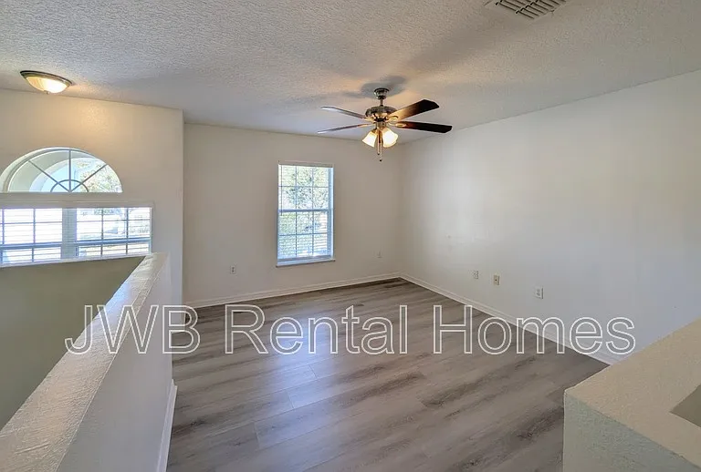 5430 Shady Pine St S — Photo 8