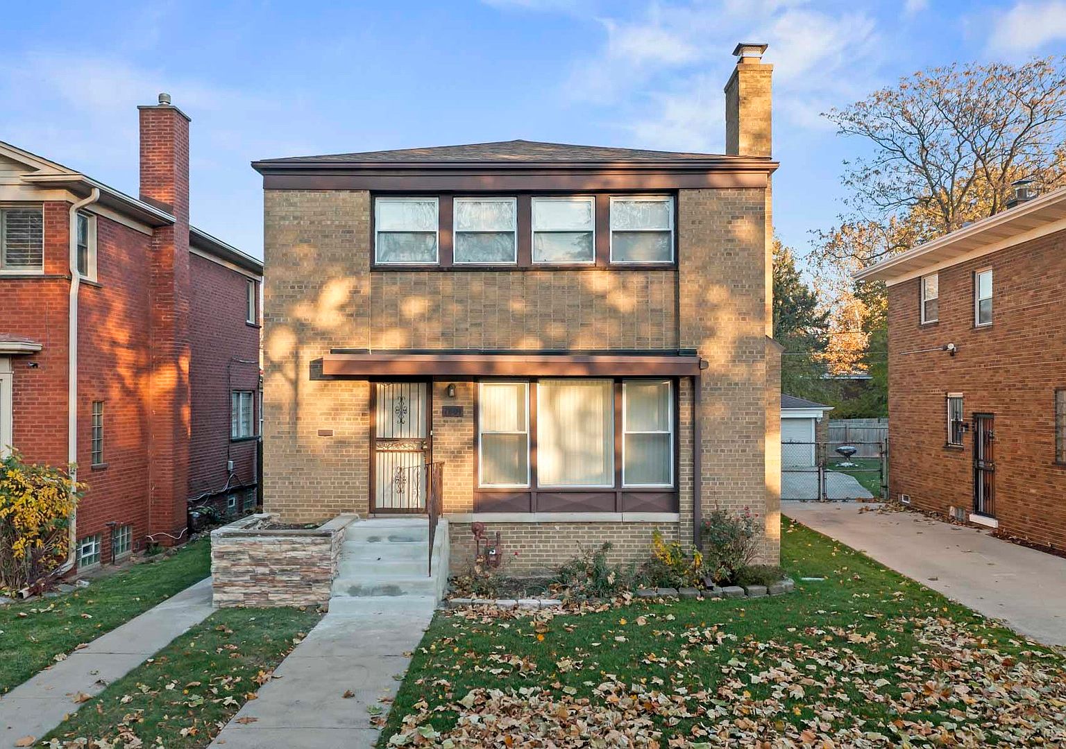7809 S Paxton Ave, Chicago, IL 60649 Zillow