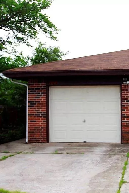 4 bed, 1323 sqft, $1,475 — Photo 1