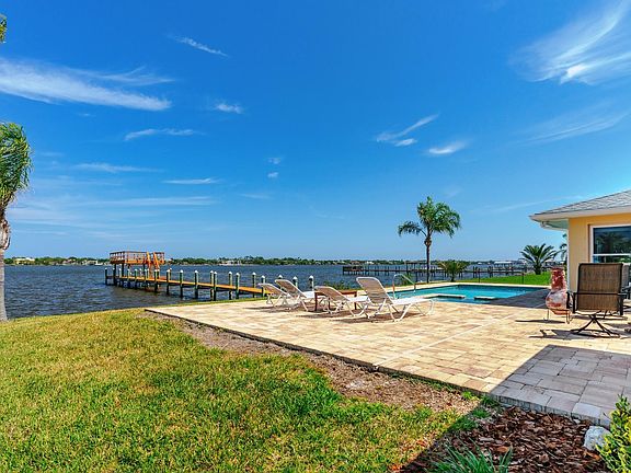 4th image of 30 Sterling Cir
