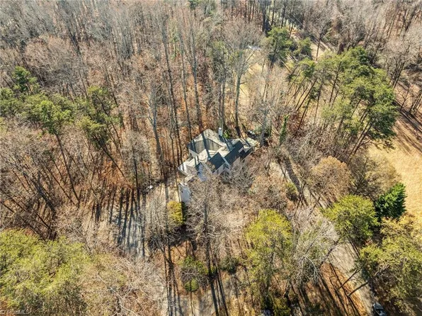4334 Four Farms Rd, Greensboro, NC 27410